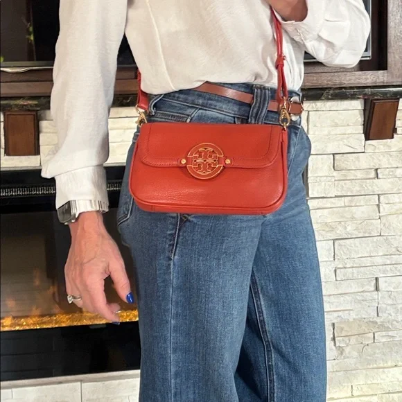 Tory Burch Amanda Mini Crossbody - Picture 11 of 11